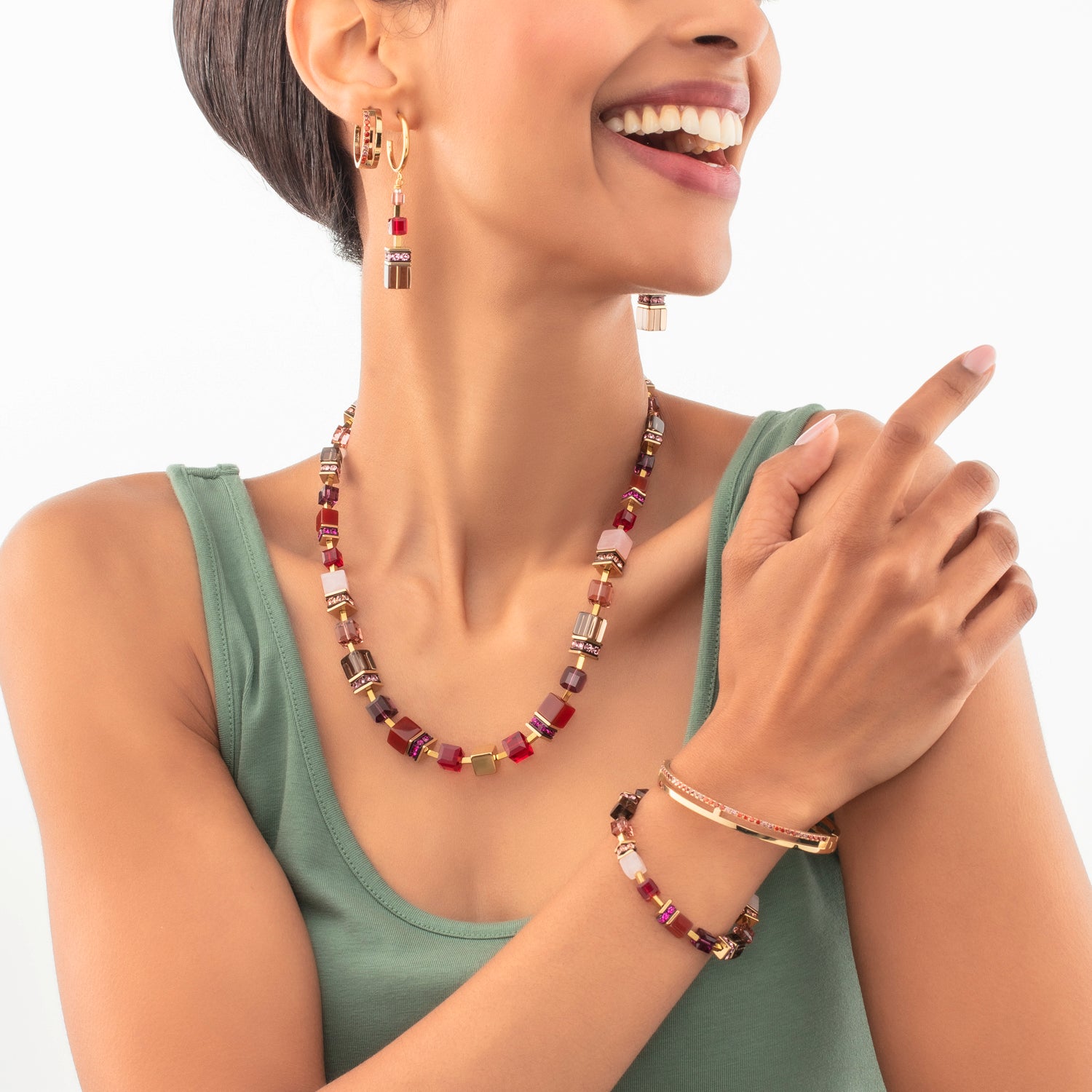GeoCube Precious Gold Red Smoke Necklace 3039/10_0316