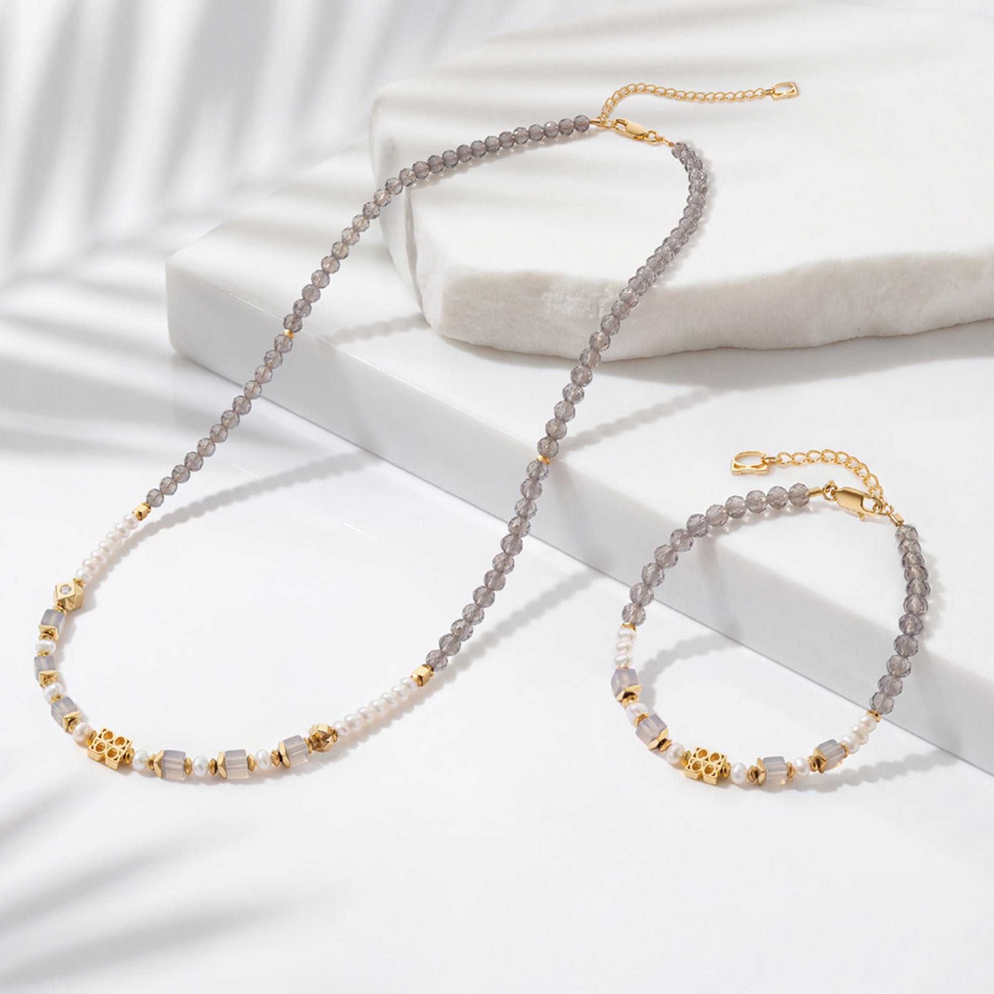 Fine Edition Gold, Smoky Taupe & Freshwater Pearl Necklace 1037/10_1016